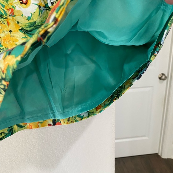 NWT Eric Signature Floral Bird Pencil Skirt size 8 - Picture 10 of 10